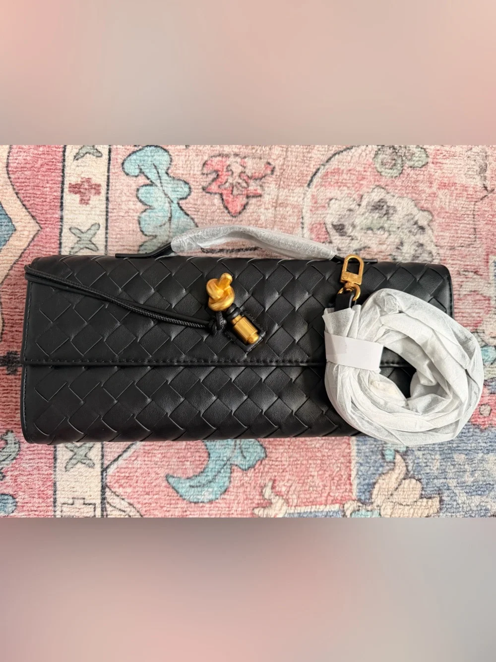 N/A elegant black